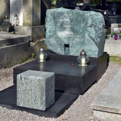 Grobowiec na Cmentarzu Salwatorskim w Krakowie.